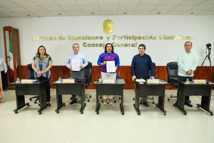 Firman convenio de colaboración el IEPC y el Archivo General del Estado