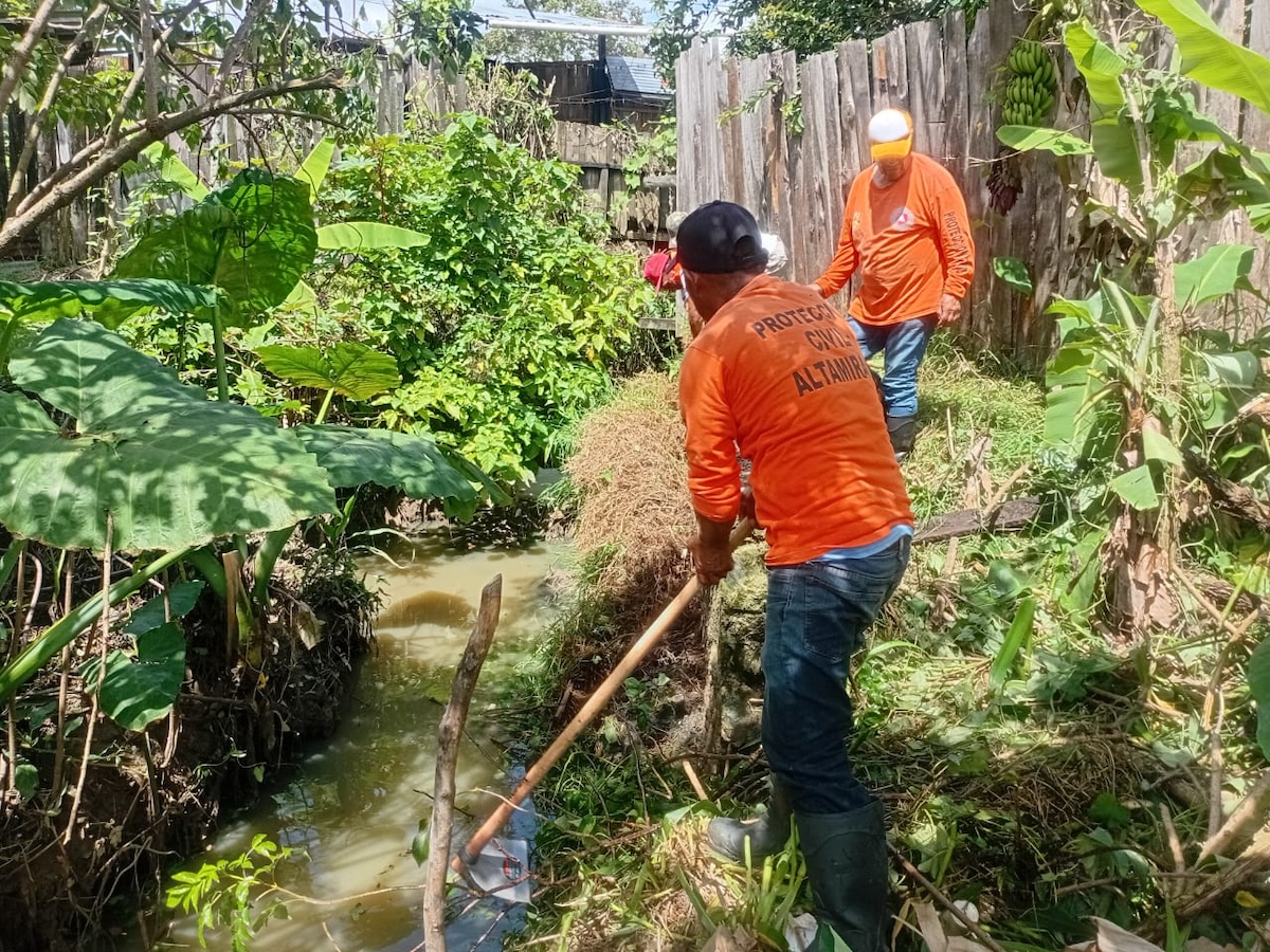 Inician trabajos de dezasolve y limpieza de ríos y arroyos en Altamirano