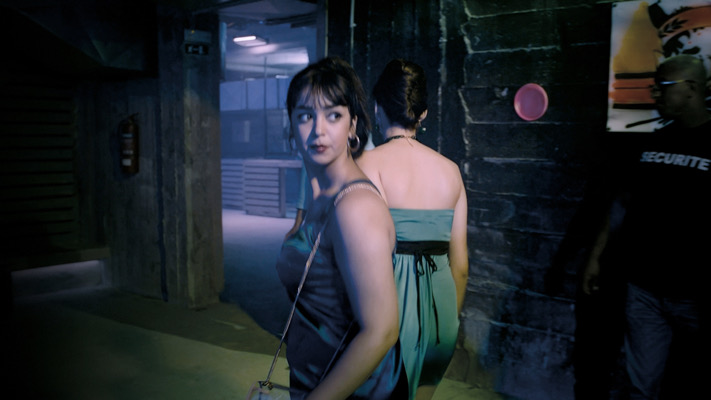 La bella y los perros, se vive en todo el mundo / La Esquina Rota