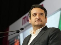 F21E0825-7DD8-4B78-B757-505B51B8F00B