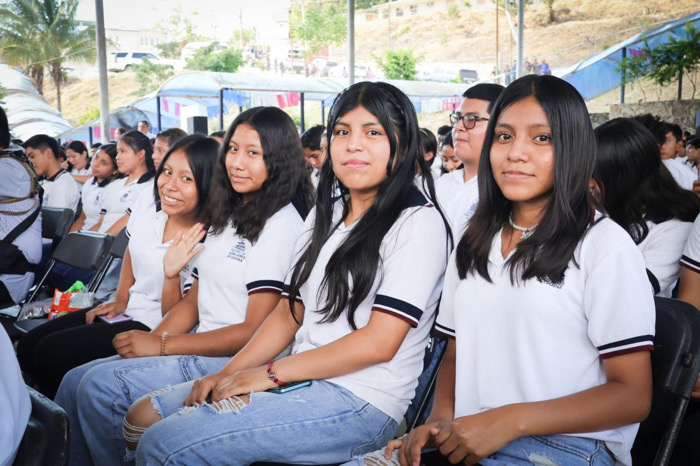 “Conecta Cobach” abona a la calidad educativa de milesde jóvenes