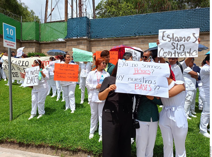Médicos protesta ante Sheinbaum por falta de basificación en IMSS-Bienestar Puebla
