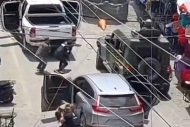 FB6B5CE7-D82C-4F6B-9E7B-FE3D3FF7DD8F