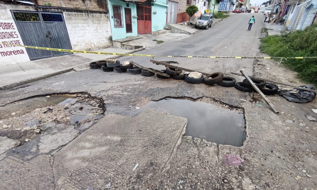 Vecinos de Comitán cierran calles ante omisión de autoridades municipales