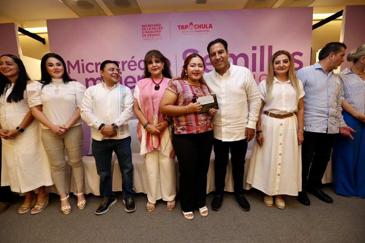 En Tapachula, Eduardo Ramírez entrega microcréditos a emprendedoras e inaugura Centro LIBRE