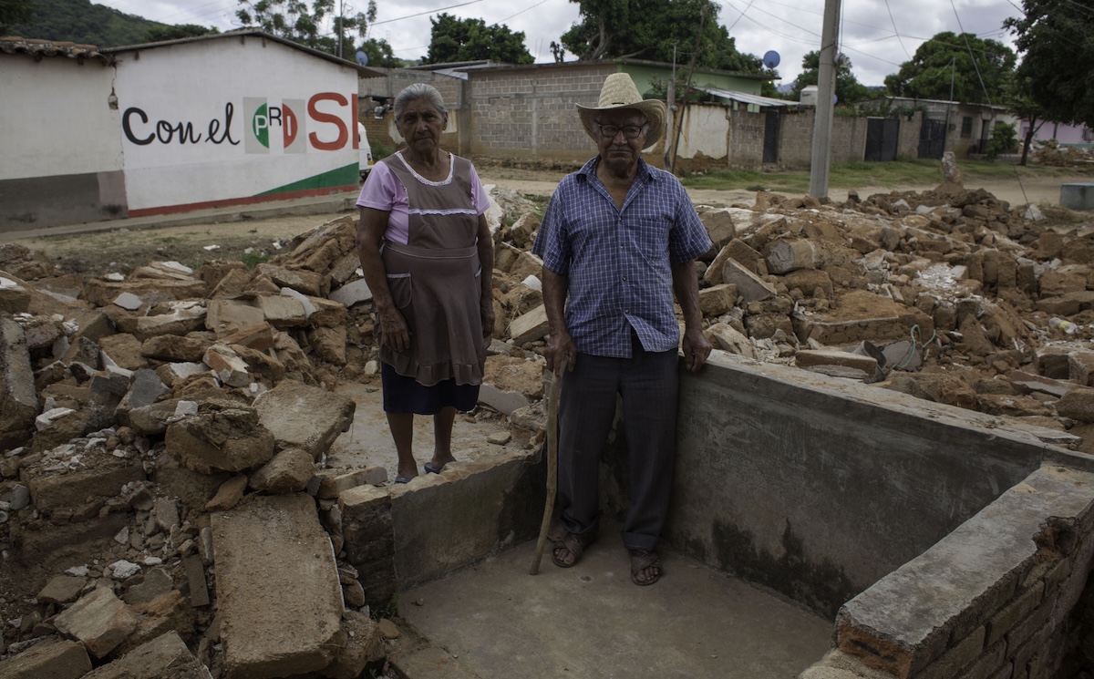 Reconstrucción de escuelas en Chiapas entre demoras y sospechas / En la Mira