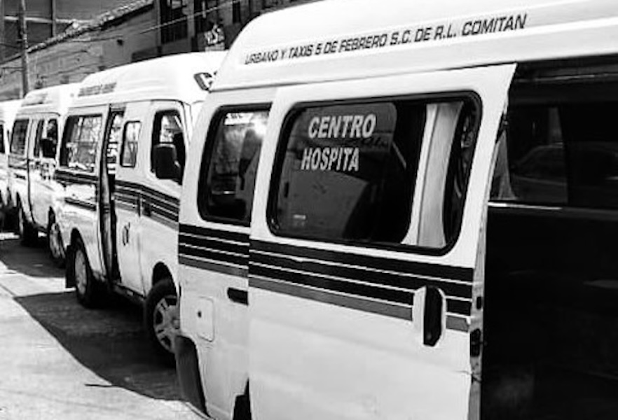 De chisme en chisme: Un día en la combi / Reflejos Escritos