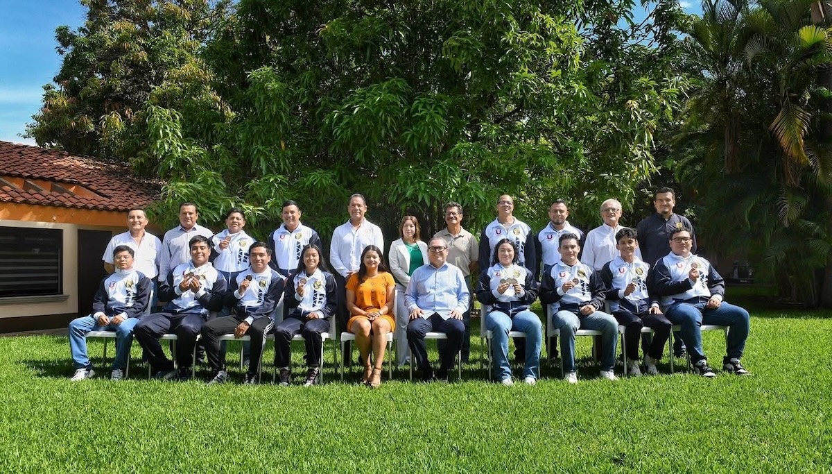 Distinguen talento y disciplina a medallistas de la UNACH en la Universiada 2025