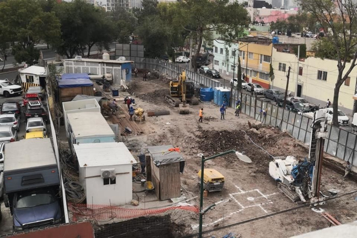 Hallan restos humanos en obra sin permiso en Paseo de la Reforma