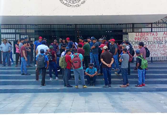 Exigen la libertad de detenido trasladado a penal en Veracruz