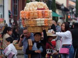 2550CAD0-3B4A-46FE-BB93-B30B7BE08F15