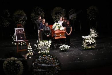 38DDA9A4-BED8-4E91-9774-E4D681997562