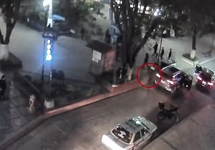 Cártel de Sinaloa opera con armas y vehículos de lujo en el centro de SCLC