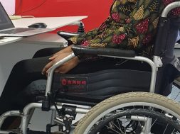 7AC72563-4CC6-458E-B3AC-7B298894025D