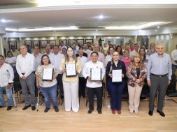 7B859361-530D-484C-AE0D-FB457B20FA31