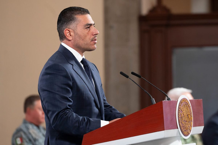 Bermúdez Requena frena orden de captura con amparo; sigue búsqueda internacional