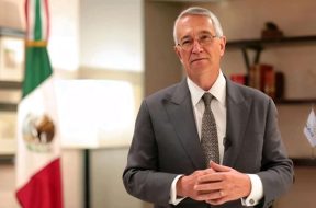 A8FBC451-3369-415E-A458-629BBD1783AF