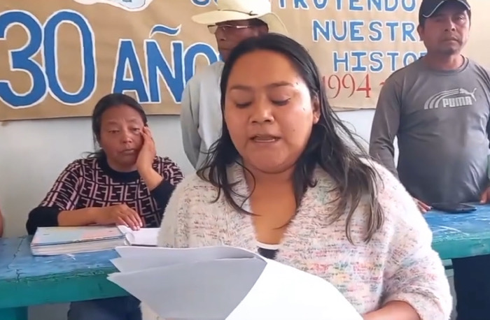 En la colonia 5 de Marzo exigen aclaraciones por presunta suspensión de obra eléctrica