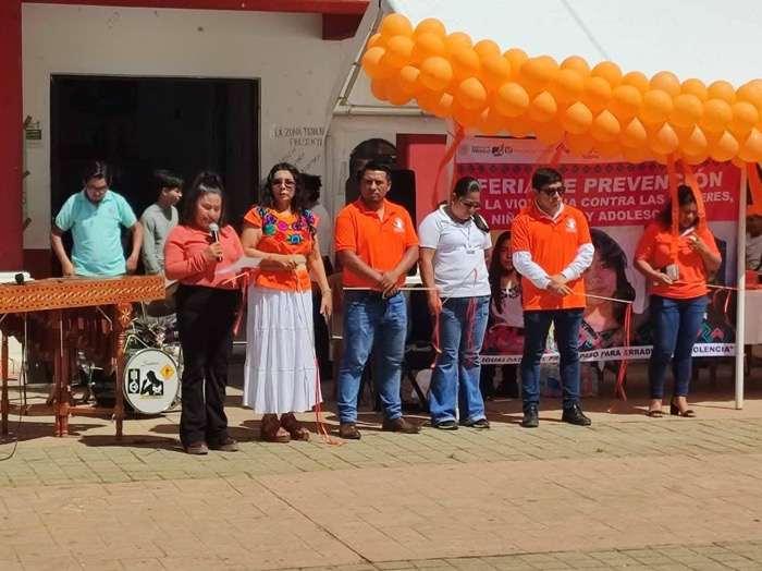 Altamirano conmemora el día naranja con feria de la prevención