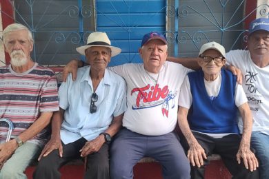 EAEE21B9-5374-42A2-A669-92CB78A32E1E