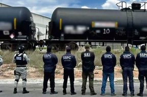 F9BB1202-7CB8-49FF-B391-43676CD696AD