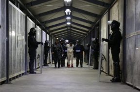 015DC316-856B-4031-AC4C-1232C9D4FD3C