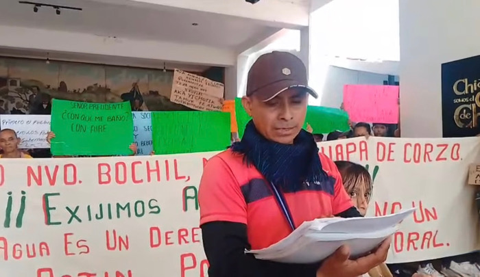 Pobladores de Nuevo Bochil exigen agua potable tras casi tres décadas de espera