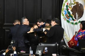 18729D40-8066-4D6F-BB83-C1E8FA94575A