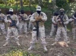 4DB90D55-1F06-4DB2-8C29-FF53A415352A