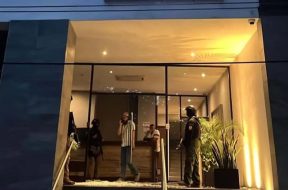 51496BC2-31AC-420A-9F04-DB09F2931B97