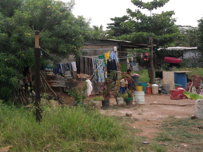 Chiapas encabeza rezago educativo y pobreza multidimensional en México