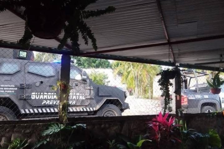 Denuncian allanamientos y uso excesivo de la fuerza en operativo en Carranza