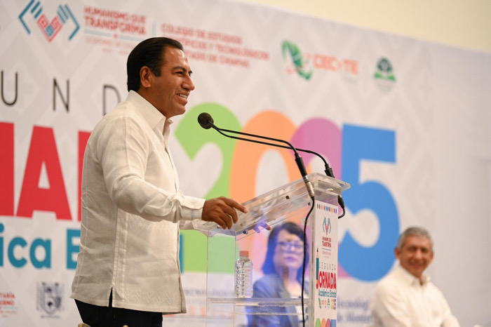 Destaca Eduardo Ramírez labor de docentes del Cecytech y TBC a favor de las juventudes