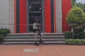 5A171D37-0686-4514-8ADE-58FDB2AC1647