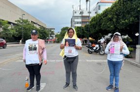 5D1D3402-AE14-4DC8-B6E4-944767CAB90A