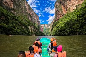 72EF64CB-8288-4D5D-BBF5-2020954B3DE6