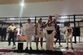 78B07569-4573-4AE6-8887-B36E6E46D2B8