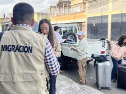 8267C3DA-8DC7-4417-831C-D4784C5119D0