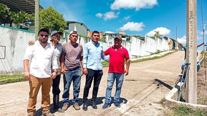 Barrio Arenal se moderniza con calles y andadores