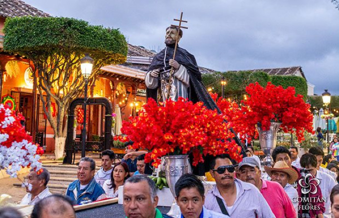 Domingo de Guzmán observa su celebración / Al Sur con Montalvo