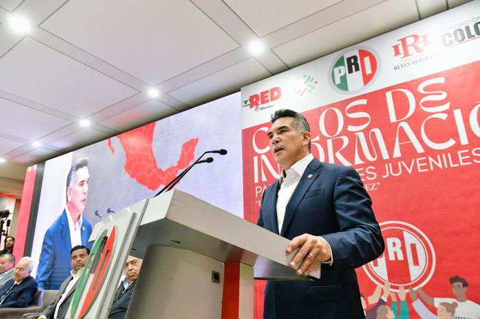 ’Alito’ denuncia a Nicolás Maduro ante la FGR; Noroña responde con críticas