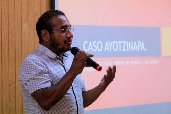 Vidulfo Rosales deja representación legal de familias del caso Ayotzinapa