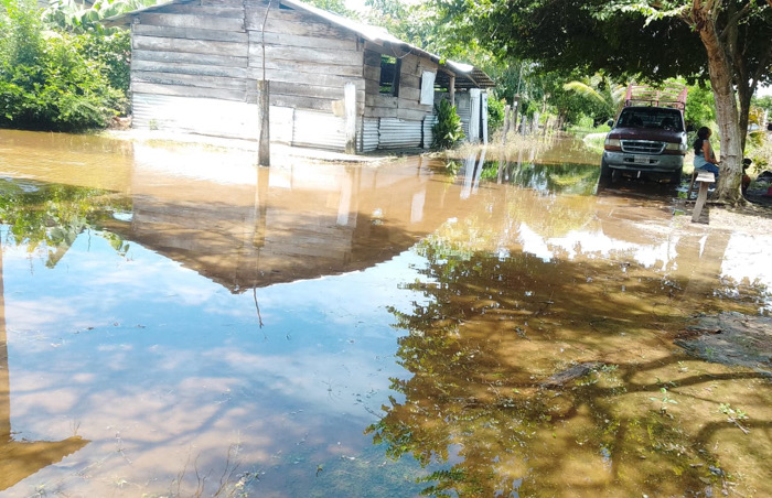 Fuertes lluvias dejan inundaciones en algunas localidades rurales de Pijijiapan