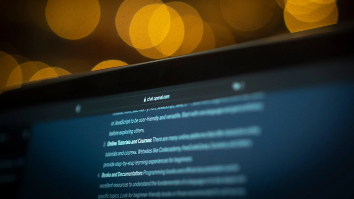 La IA no crea, recaba datos y el arte transmite emociones / La Esquina Rota