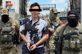 D7832CF2-DB30-4D83-B2F5-B8010E72A79D