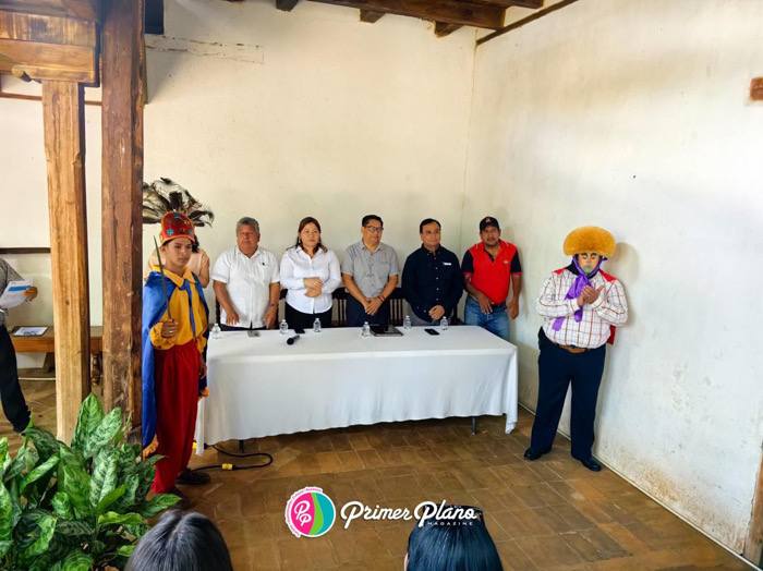 Exploran el simbolismo de los Alférez y Naguarés en conferencia cultural en Chiapa de Corzo