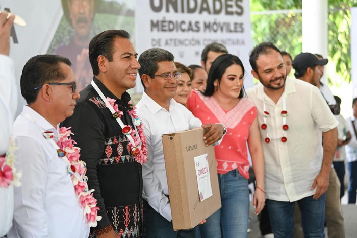 Con políticas humanistas, Eduardo Ramírez fortalece educación, agricultura y salud en Chiapilla