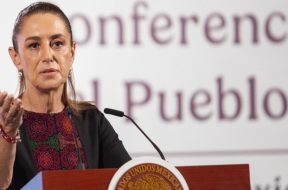 EA7EF699-F381-4F2F-8550-358AE47D6279