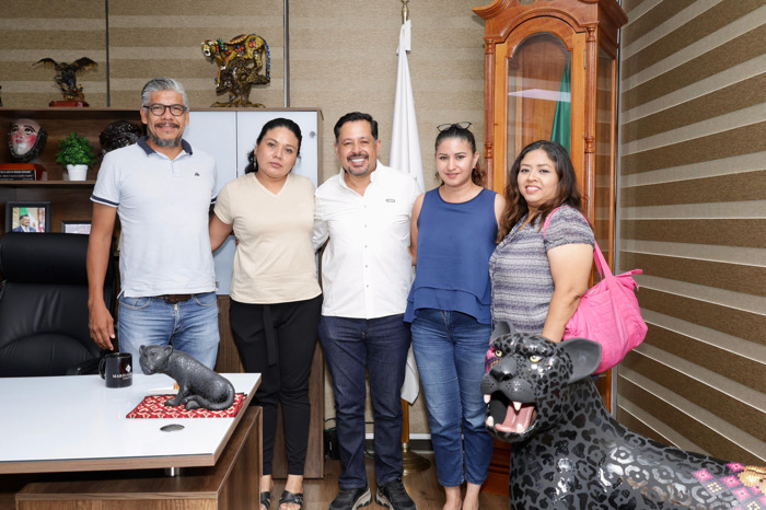 Acuerdan trabajo conjunto padres y madres de la comunidad con autismo y Congreso del Estado