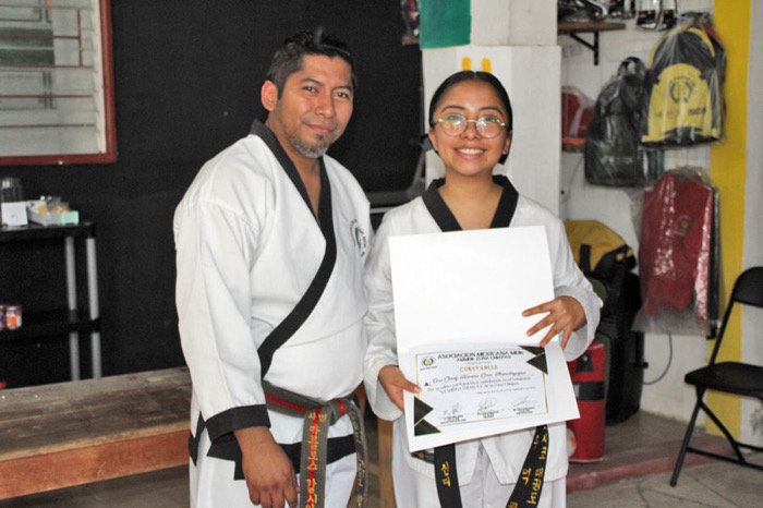 Culmina con éxito el “Sashimsa Yudan Ya 2025”: más de 30 taekwondoines chiapanecos se fortalecen rumbo al Examen Nacional